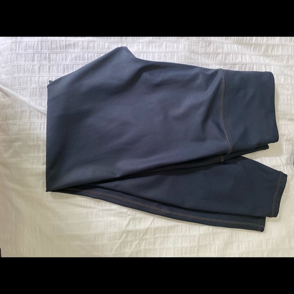 Athleta leggings. Never worn - Picture 1 of 3